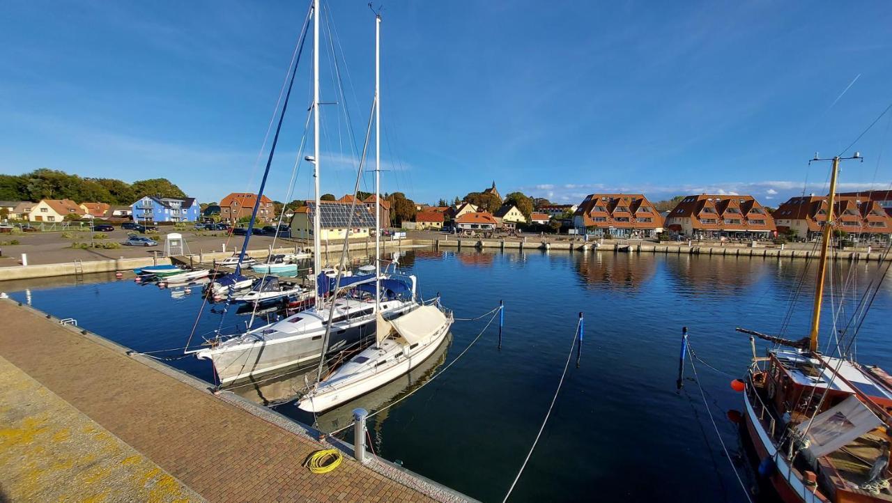 Ferienwohnung Im Uhlenhuus Wiek auf Rügen Екстериор снимка