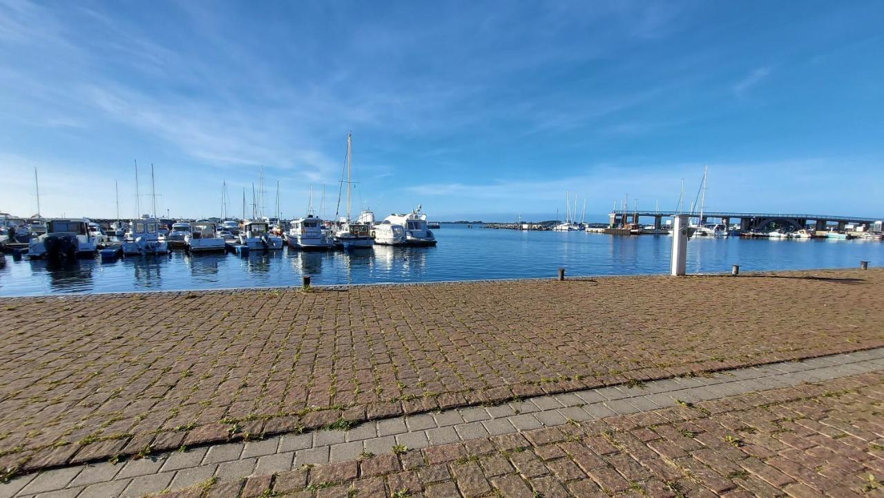 Ferienwohnung Im Uhlenhuus Wiek auf Rügen Екстериор снимка
